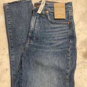 HE PERFECT VINTAGE JEAN IN DECATUR WASH Size 27